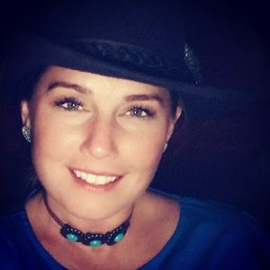 Meet your Posher, Candice